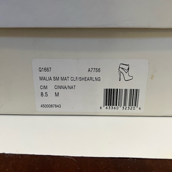 Brand new Coach Leather and Shearling Ankle Boots - Picture 7 of 8